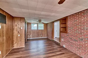 10900 St Boniface Ln, Saint Ann, MO 63074 - Photo 12