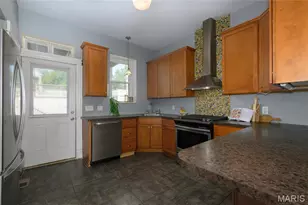 3247 Morgan Ford Rd, Saint Louis, MO 63116 - Photo 12