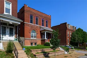 3247 Morgan Ford Rd, Saint Louis, MO 63116 - Photo 2