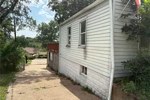 3419 Westridge Ln, Saint Louis, MO 63074 - Photo 2