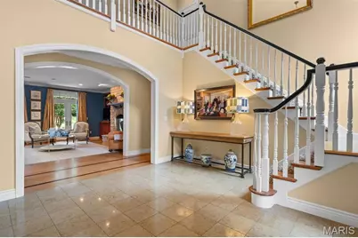 5 Briarbrook Trail, Des Peres, MO 63131 - Photo 4