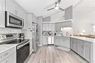 3946 Salvation Rd, Florissant, MO 63034 - Photo 6