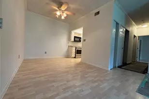13818 Amiot Dr, Maryland Heights, MO 63146 - Photo 6