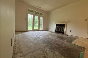 13818 Amiot Dr, Maryland Heights, MO 63146 - Photo 4