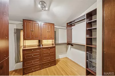 5911 Degiverville Avenue, Saint Louis, MO 63112 - Photo 36