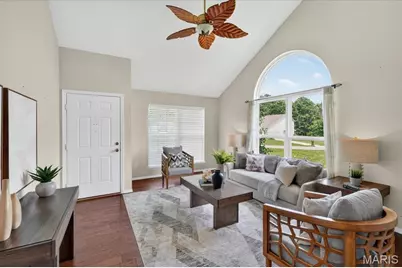 160 Hunters Run Court, Eureka, MO 63025 - Photo 2