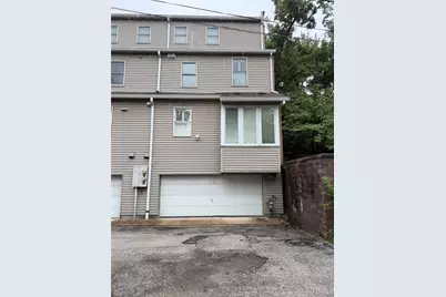 18 Taylor Place Drive, Saint Louis, MO 63108 - Photo 2