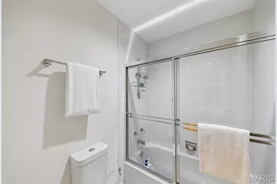 18 Taylor Place Drive, Saint Louis, MO 63108 - Photo 60