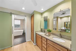 18 Taylor Place Dr, Saint Louis, MO 63108 - Photo 46