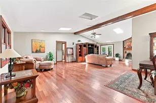 7001 Weber Rd, Saint Louis, MO 63123 - Photo 8
