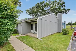 176 Harbor View Dr, Lake Saint Louis, MO 63367 - Photo 2