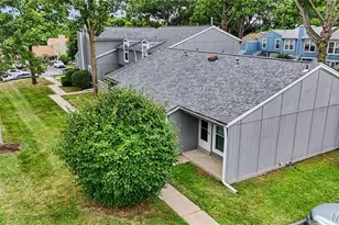 176 Harbor View Dr, Lake Saint Louis, MO 63367 - Photo 4
