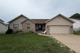 102 Winter Valley Dr, Fenton, MO 63026 - Photo 1