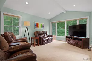21 Meadowbrook Country Club Estate Estate, Ballwin, MO 63011 - Photo 18