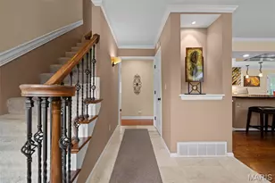 21 Meadowbrook Country Club Estate Estate, Ballwin, MO 63011 - Photo 6