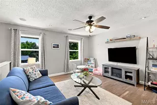 1107 Esterling Dr, Saint Charles, MO 63301 - Photo 2