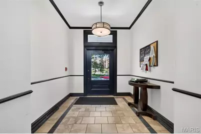 4496 Maryland Avenue #1B, Saint Louis, MO 63108 - Photo 2