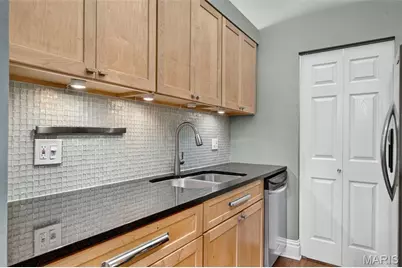 4496 Maryland Avenue #1B, Saint Louis, MO 63108 - Photo 12