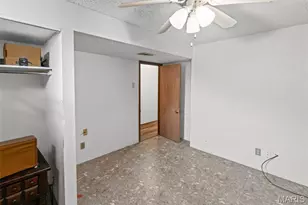 1826 Oliveto Ln, Hazelwood, MO 63042 - Photo 20
