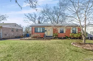 1826 Oliveto Ln, Hazelwood, MO 63042 - Photo 2