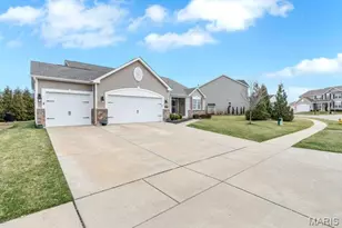 178 Oakhurst Dr, O'Fallon, MO 63368 - Photo 36