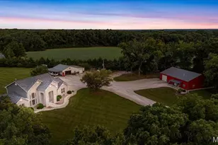 396 Bunker Hill Rd, Silex, MO 63377 - Photo 1