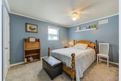910 N Saint Jacques Street, Florissant, MO 63031 - Photo 12