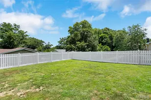 322 New Ballwin Rd, Ballwin, MO 63021 - Photo 36