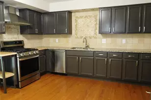 322 New Ballwin Rd, Ballwin, MO 63021 - Photo 2