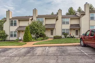 1231 Mangrove Ln, Mehlville, MO 63125 - Photo 2