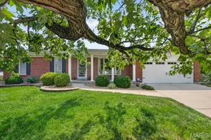 4708 Kingbird Ln, Unincorporated, MO 63128 - Photo 2