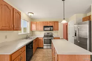 1252 Caribou Run, O'Fallon, MO 63366 - Photo 2