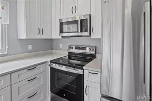 2423 Shiva Ct, Ballwin, MO 63011 - Photo 12