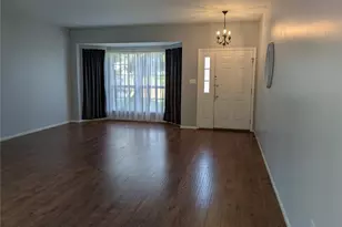 9104 Cedarberry Cir, Saint Louis, MO 63123 - Photo 2