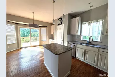 9104 Cedarberry Circle, Saint Louis, MO 63123 - Photo 12