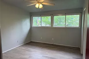 8435 Midwood Ave, Berkeley, MO 63134 - Photo 2