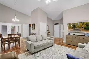 2041 Bayonne Dr, Saint Charles, MO 63303 - Photo 4