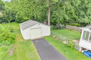 2519 Spencer Ave, Overland, MO 63114 - Photo 32