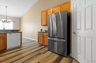 253 Strayhorn Dr, Saint Peters, MO 63376 - Photo 8