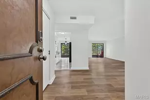 550 Coeur de Royale Dr, Saint Louis, MO 63141 - Photo 8
