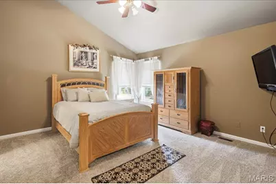 175 Beacon Point Lane, Wildwood, MO 63040 - Photo 10