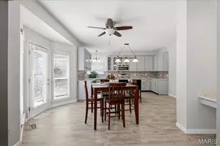 175 Beacon Point Ln, Wildwood, MO 63040 - Photo 6