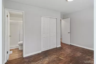 8429 Jacklin Avenue, Hazelwood, MO 63042 - Photo 8