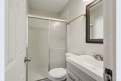 8429 Jacklin Avenue, Hazelwood, MO 63042 - Photo 10