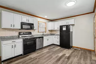 2180 David Dr, Florissant, MO 63031 - Photo 6