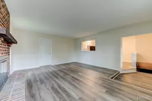 795 Bellarmine Ln, Florissant, MO 63031 - Photo 16
