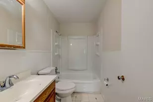 795 Bellarmine Ln, Florissant, MO 63031 - Photo 24