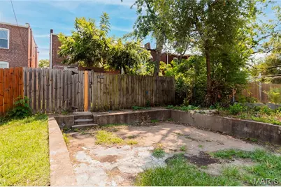 3339 Virginia Avenue, Saint Louis, MO 63118 - Photo 40