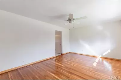 710 Bellarmine Lane, Florissant, MO 63031 - Photo 4