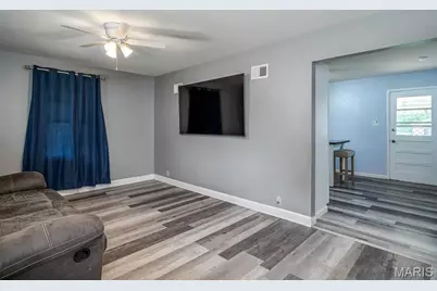 670 Meadow Drive, Saint Clair, MO 63077 - Photo 6